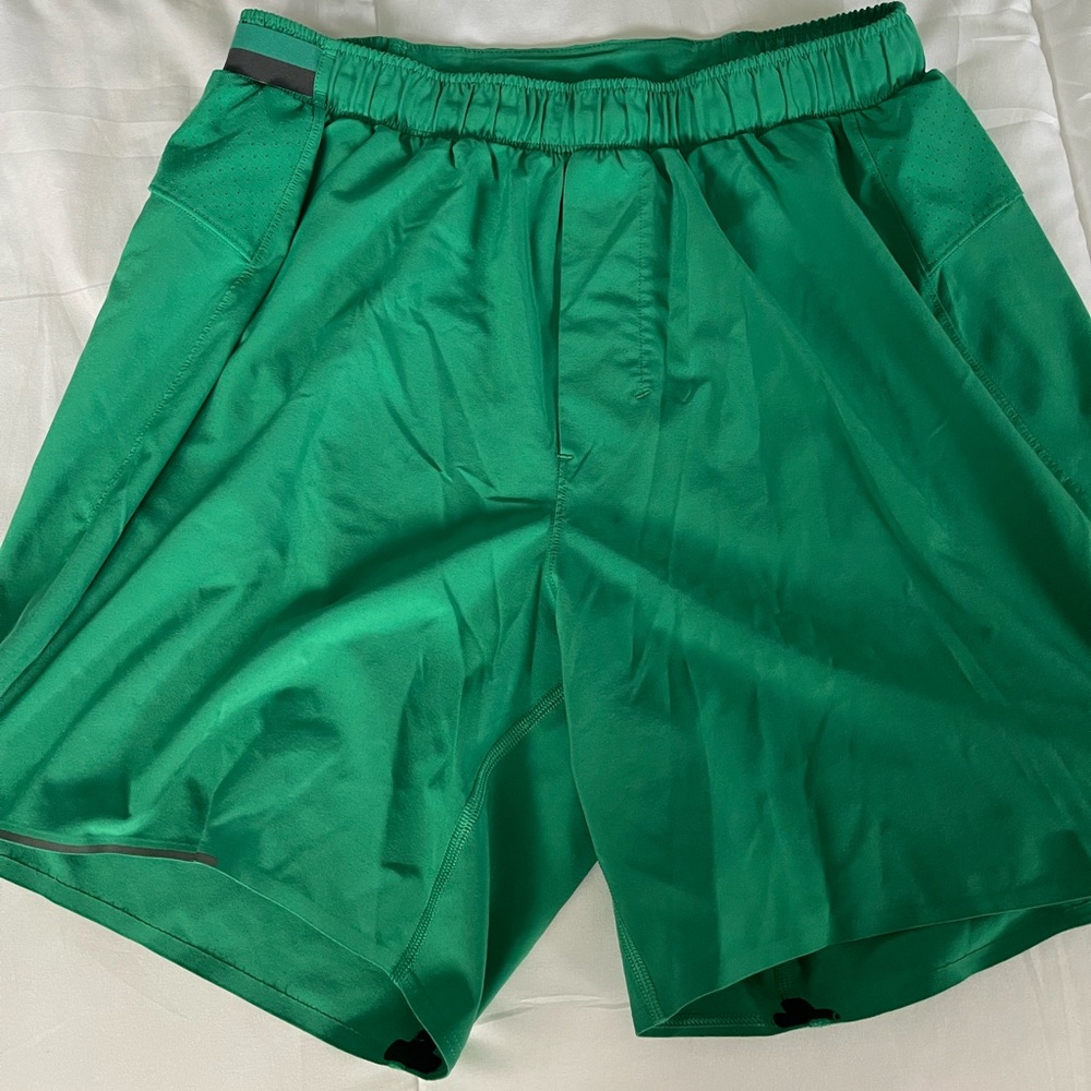 Lululemon Surge Shorts - 6” M